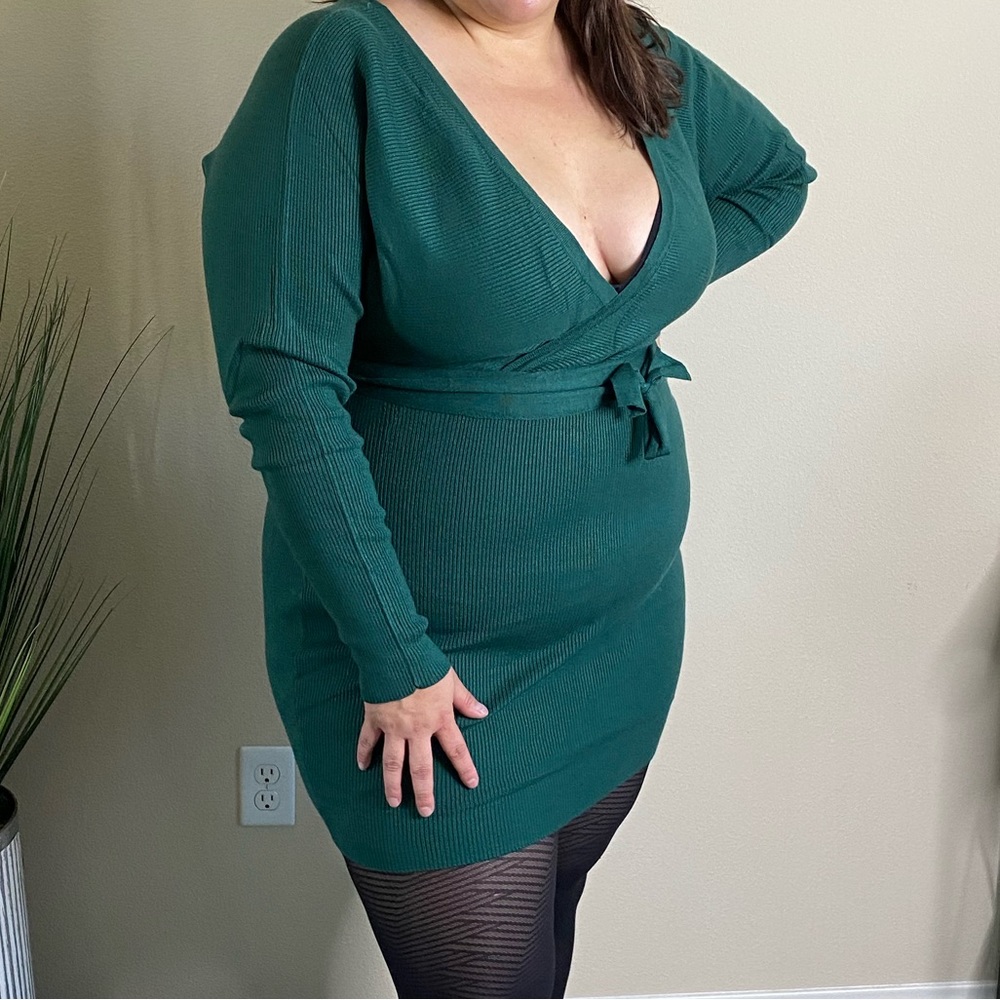 Green ribbed mini dress